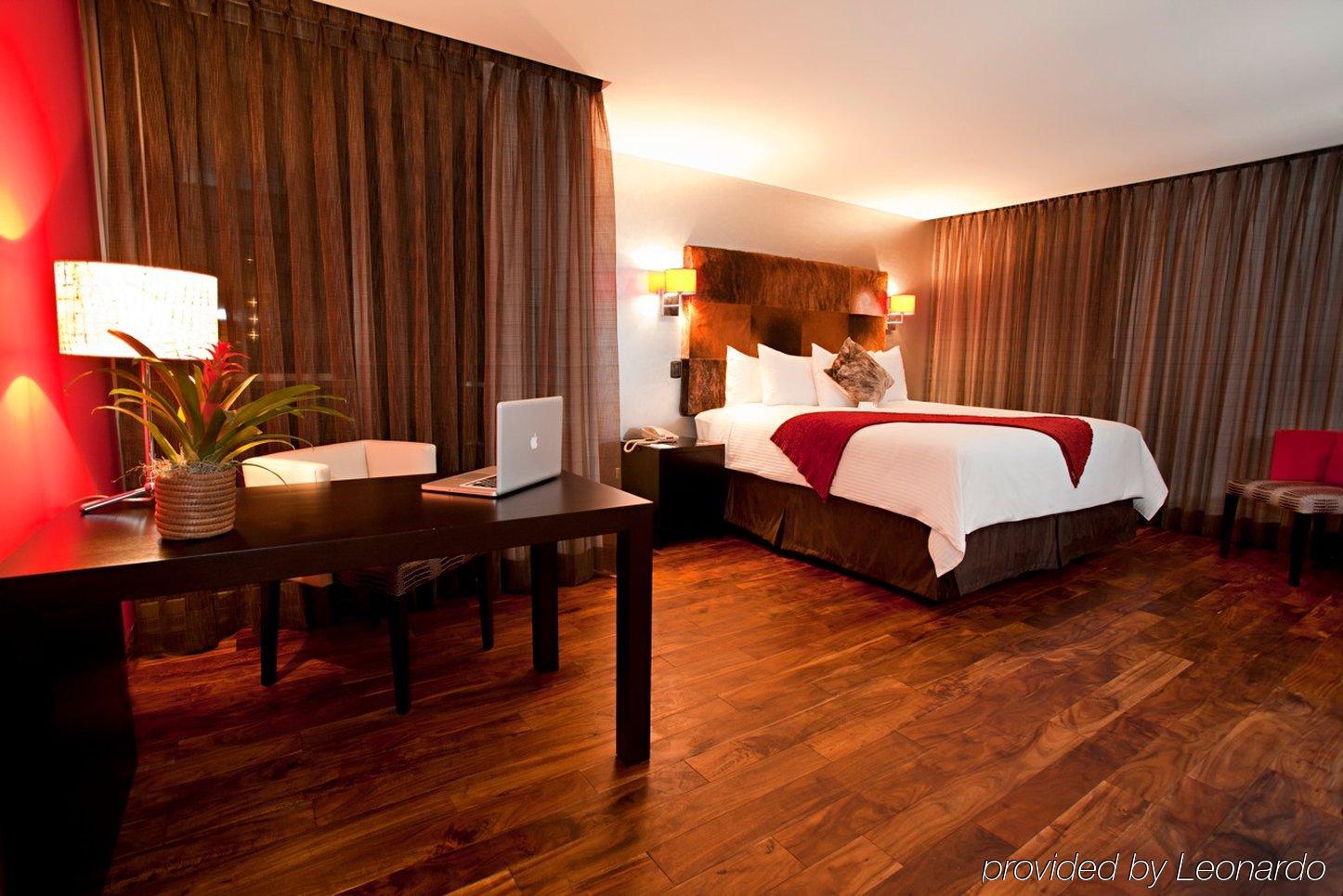 La Inmaculada Hotel Guatemala City Ruang foto
